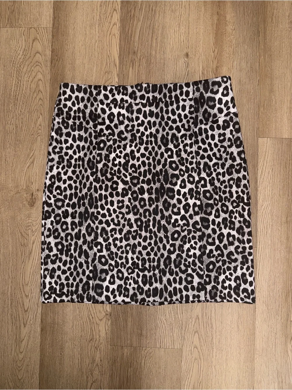 Michael Kors leopard print skirt